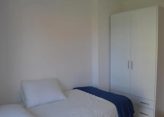 Precioso Apartamento Con Garaje En Ares.